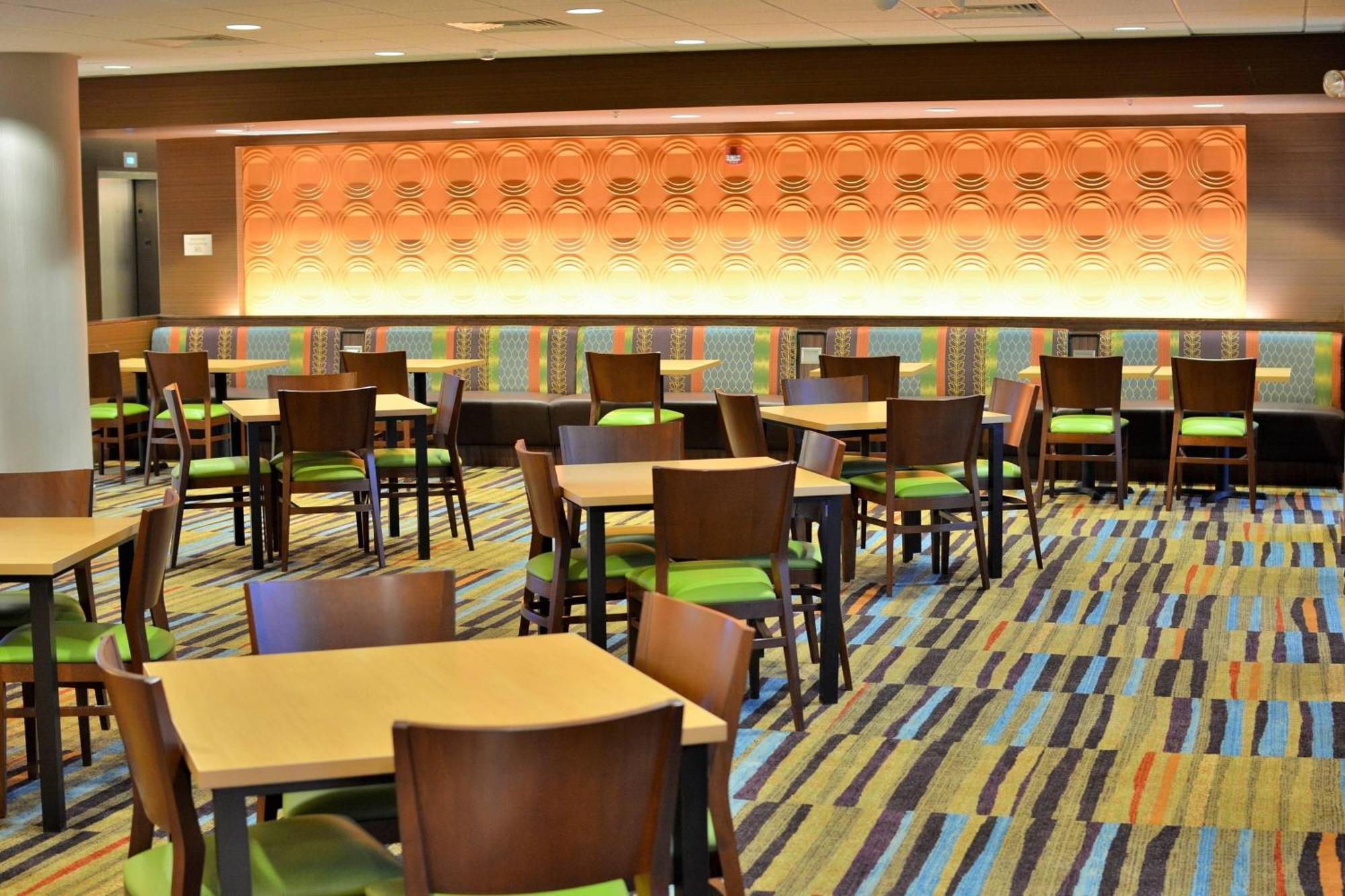 Fairfield Inn & Suites By Marriott Omaha Northwest Bagian luar foto